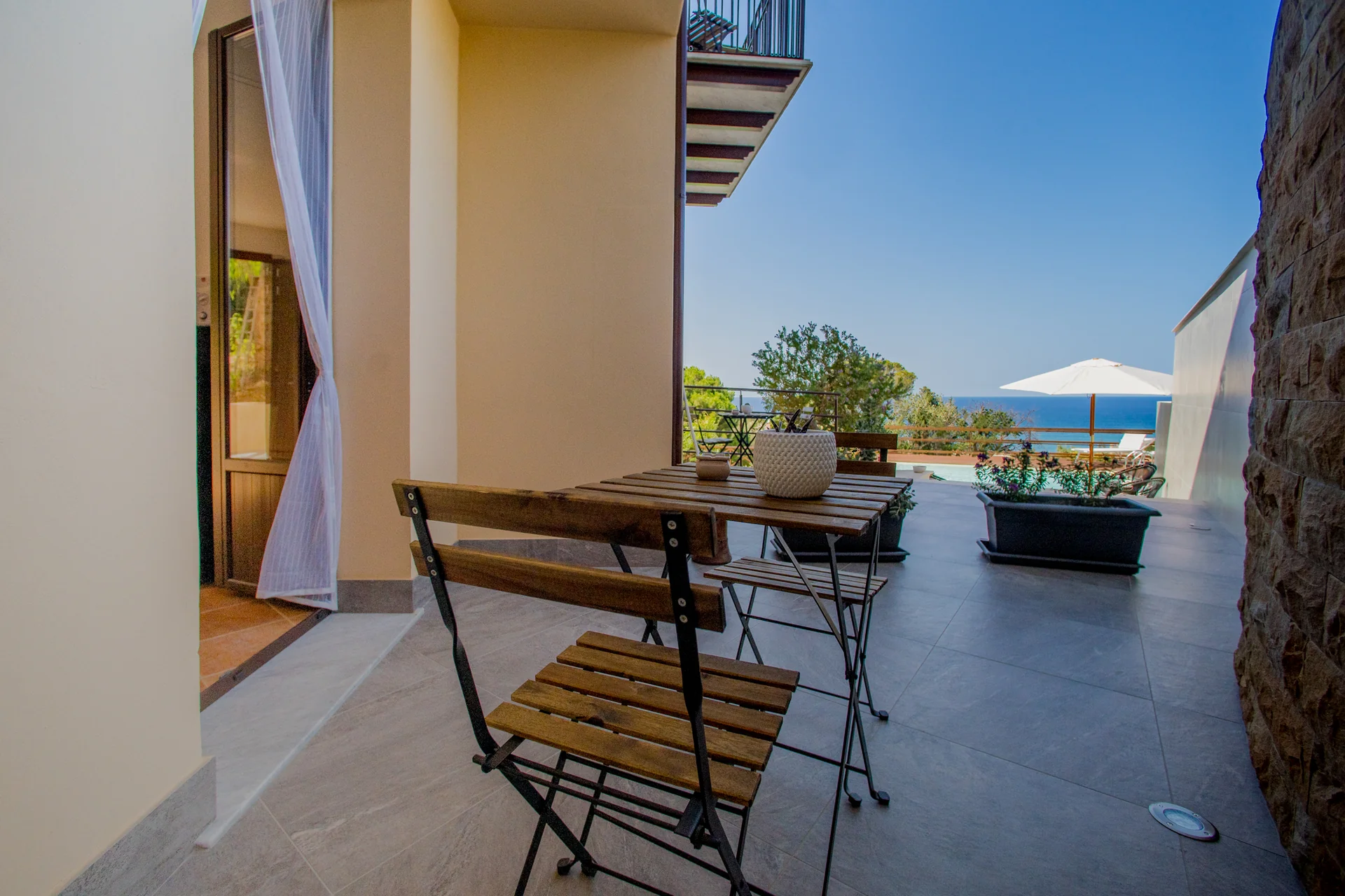 Terrace Room 2